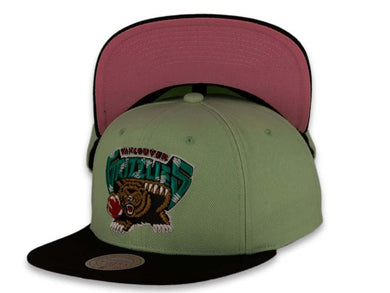 Mitchell & Ness Snapback Vancouver Grizzlies Spurs HWC Pistachio Crown Black Visor Pink UV Easter