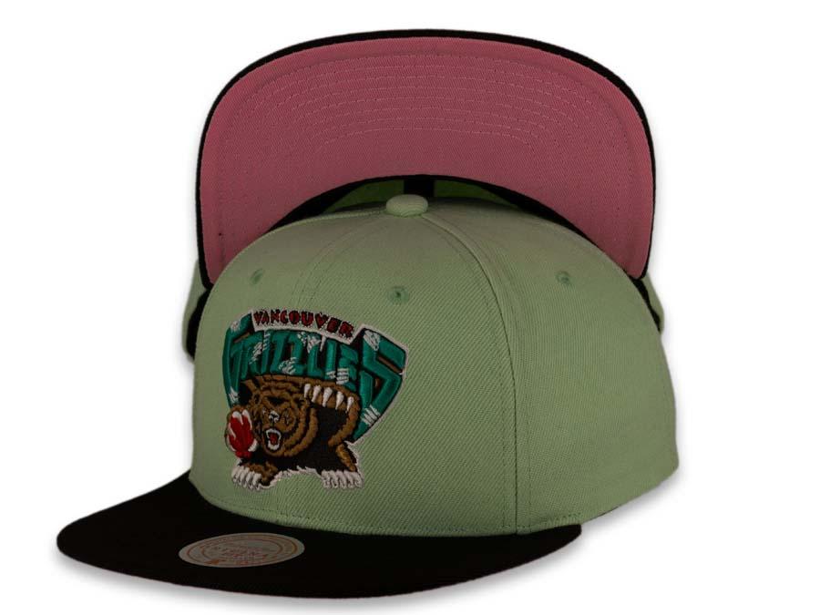 Mitchell & Ness Snapback Vancouver Grizzlies Spurs HWC Pistachio Crown Black Visor Pink UV Easter