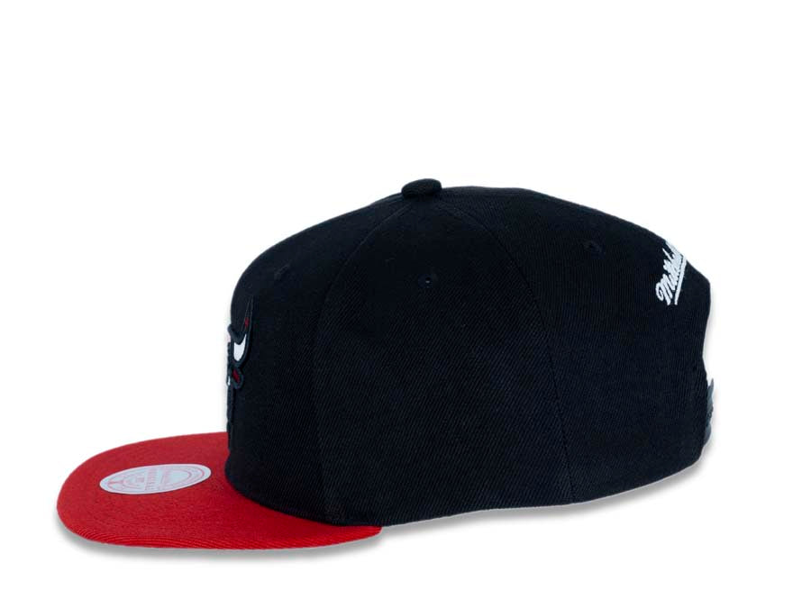 Bulls '1996 FINALS SNAPBACK' Red-Black Hat by Mitchell & Ness