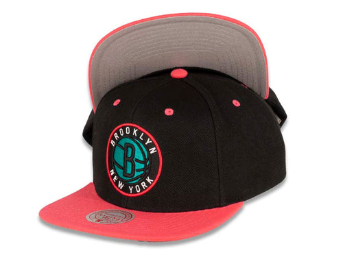Brooklyn Nets Mitchell & Ness NBA Snapback Cap Hat Black Crown Pink Visor Team Color Logo (Santa Ana)