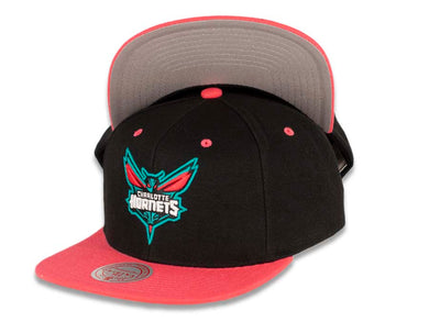 Charlotte Hornets Mitchell & Ness NBA Snapback Cap Hat Black Crown Pink Visor Team Color Logo (Santa Ana)