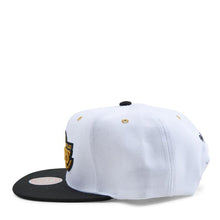 Load image into Gallery viewer, Los Angeles Lakers Mitchell &amp; Ness NBA Snapback Cap Hat White Crown Black Visor Metallic Gold/Black Logo (White Gold Pop)

