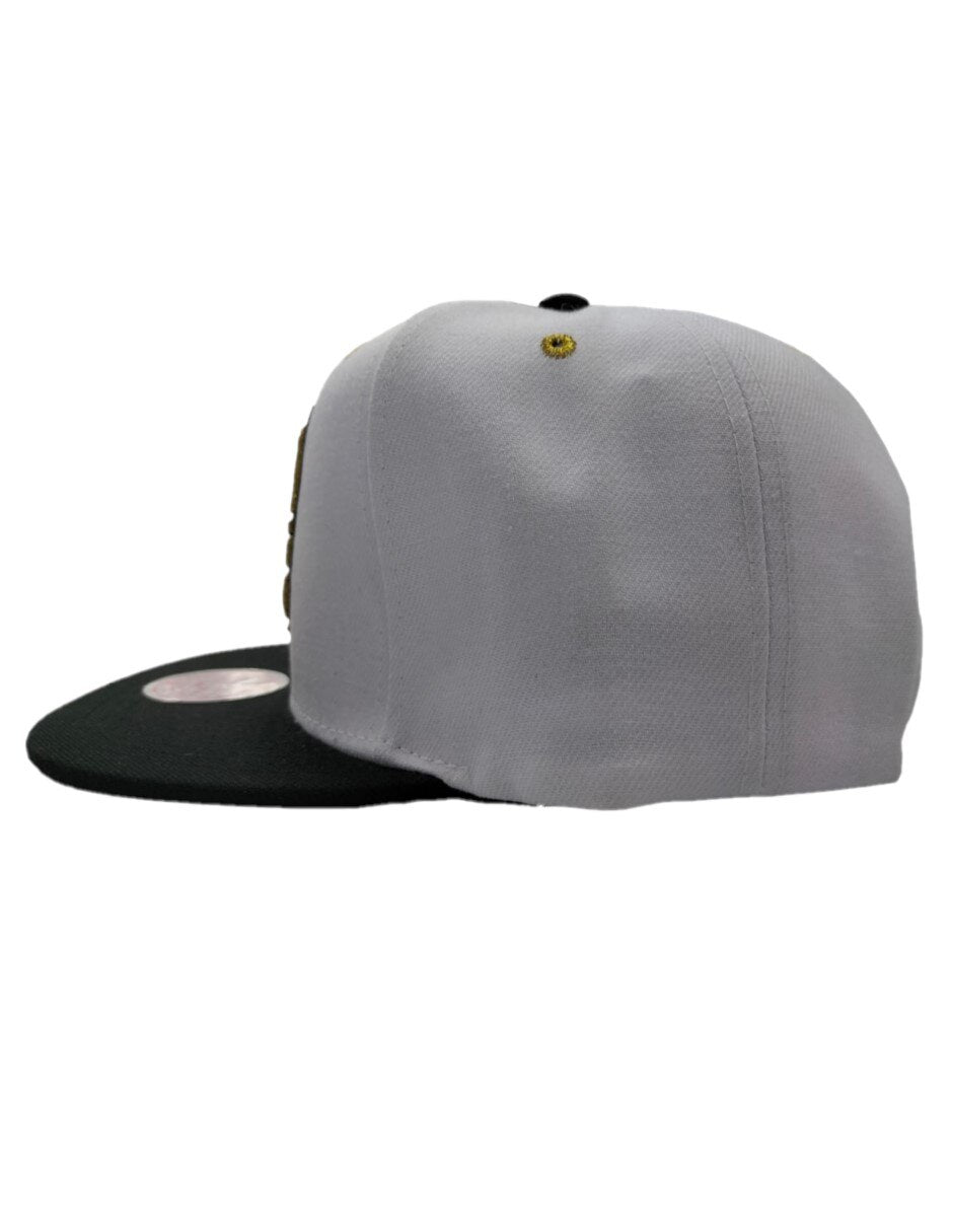Sacramento Kings Mitchell & Ness NBA Gold Pop Snapback Cap