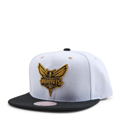 Charlotte Hornets Mitchell & Ness NBA Snapback Cap Hat White Crown Black Visor Metallic Gold/Black Logo (White Gold Pop)