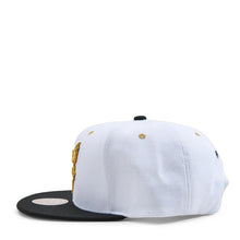 Load image into Gallery viewer, Charlotte Hornets Mitchell &amp; Ness NBA Snapback Cap Hat White Crown Black Visor Metallic Gold/Black Logo (White Gold Pop)

